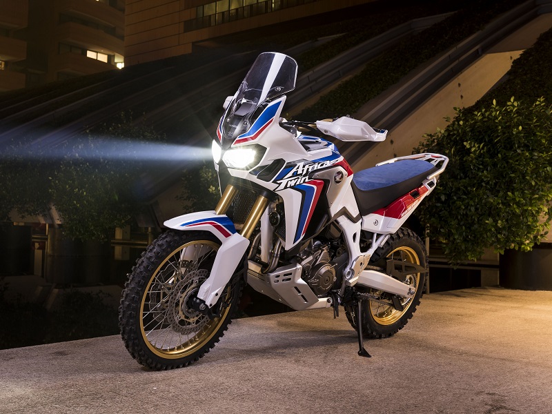 67851 Africa Twin Adventure Sports Concept uvodna