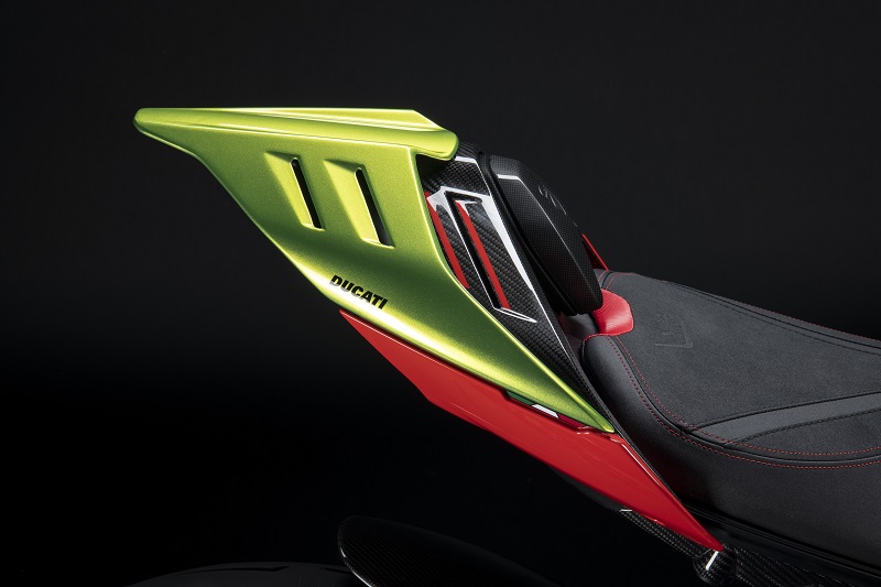 DUCATI STREETFIGHTER V4 LAMBORGHINI 25 UC418371 High