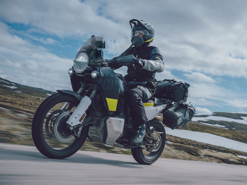 HUSQVARNA MOTORCYCLES LIFTS THE COVERS OFF THE HIGHLY ANTICIPATED NORDEN 901
