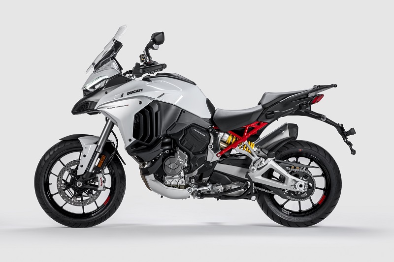 MY22 Ducati Multistrada V4s 020 UC366509 High