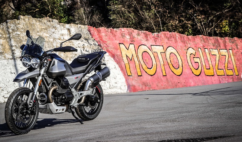 Moto Guzzi V85TT 1