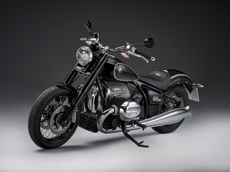 P90386413 highRes the bmw r 18 first e