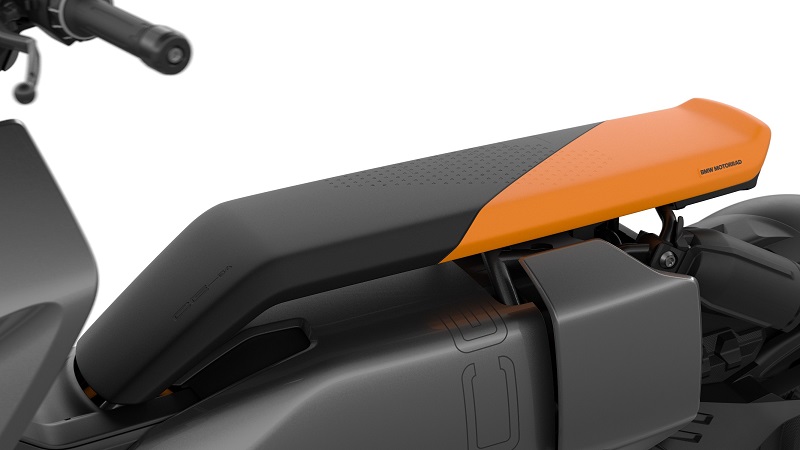 P90429105 lowRes bmw ce 04 seat in st