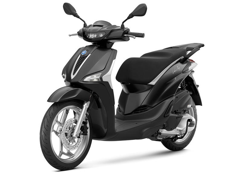 02 Piaggio Liberty 125 Nero Abisso