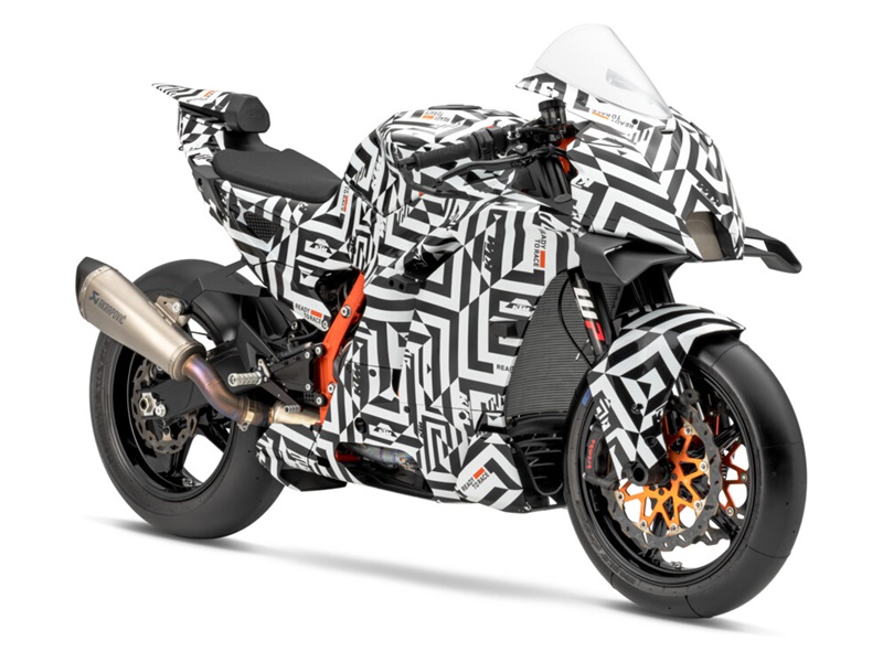 590686 MY25 KTM 990 RC R PROTOTYPE 45 Front Right STUDIO