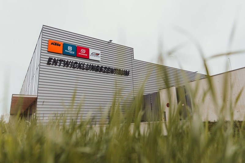 443391 R D R D Building COMPANY CONTENT