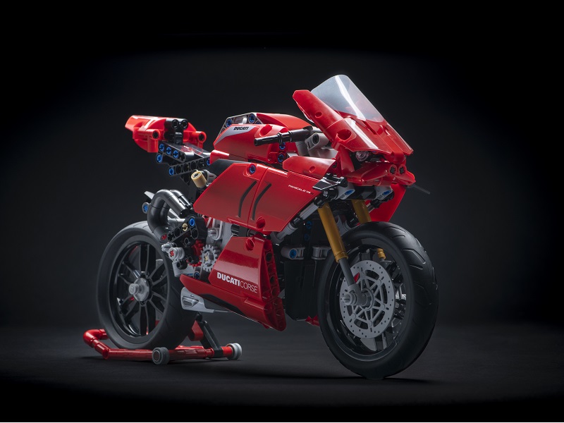 06 Ducati Panigale V4 R LEGO Technic UC154215 High