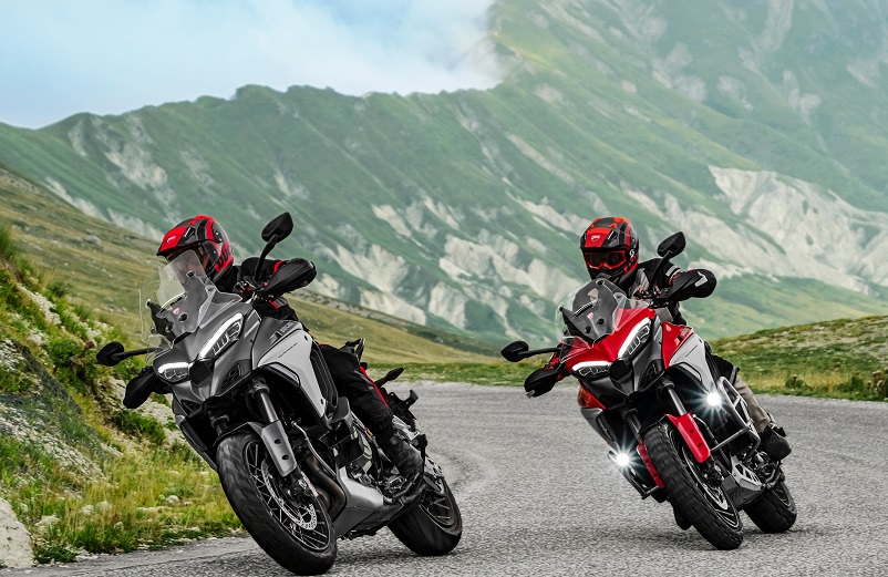 DUCATI MULTISTRADA V4 UC207366 Mid