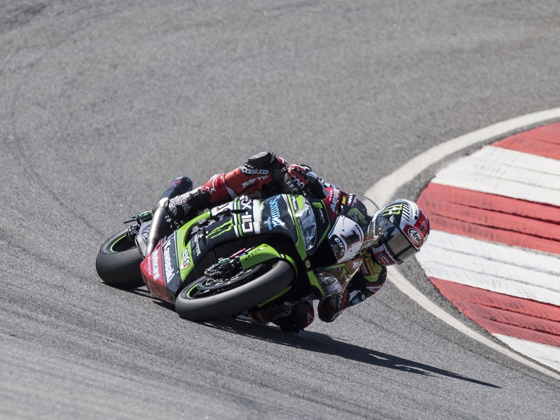 hi R10 Portimao WorldSBK Race 2 Rea DSC6763