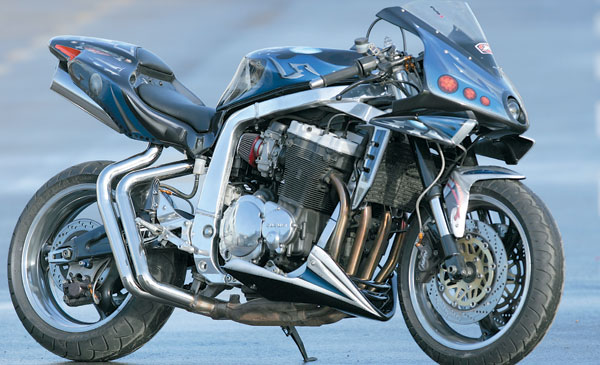 056PR_Suzuki_GSXR1100