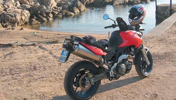 059TM_Apr_Pegaso650Strada