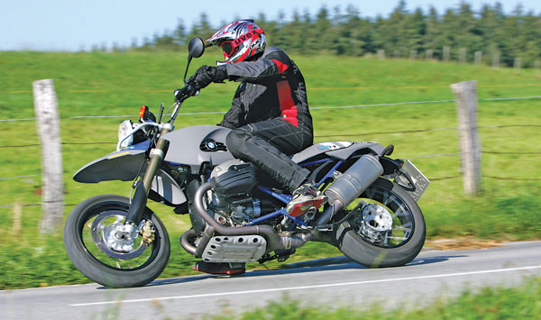 073TM_BMW_HP2Supremoto