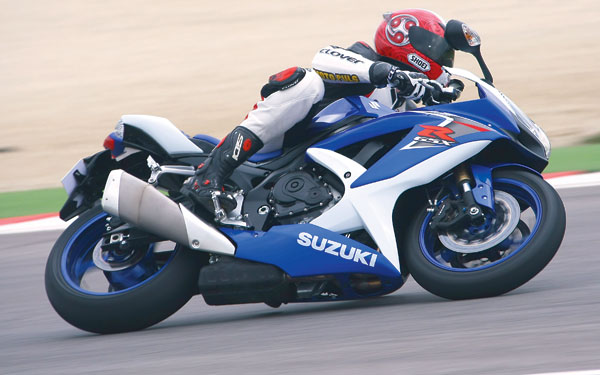 085TM_Suz_GSXR600