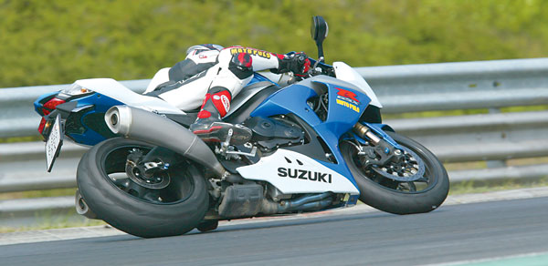 097TM_Suz_GSXR1000