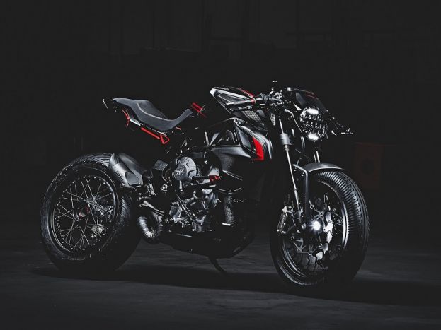 Prerada: MV Agusta Dragster Blackout