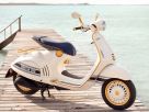 Vespa 946 Christian Dior